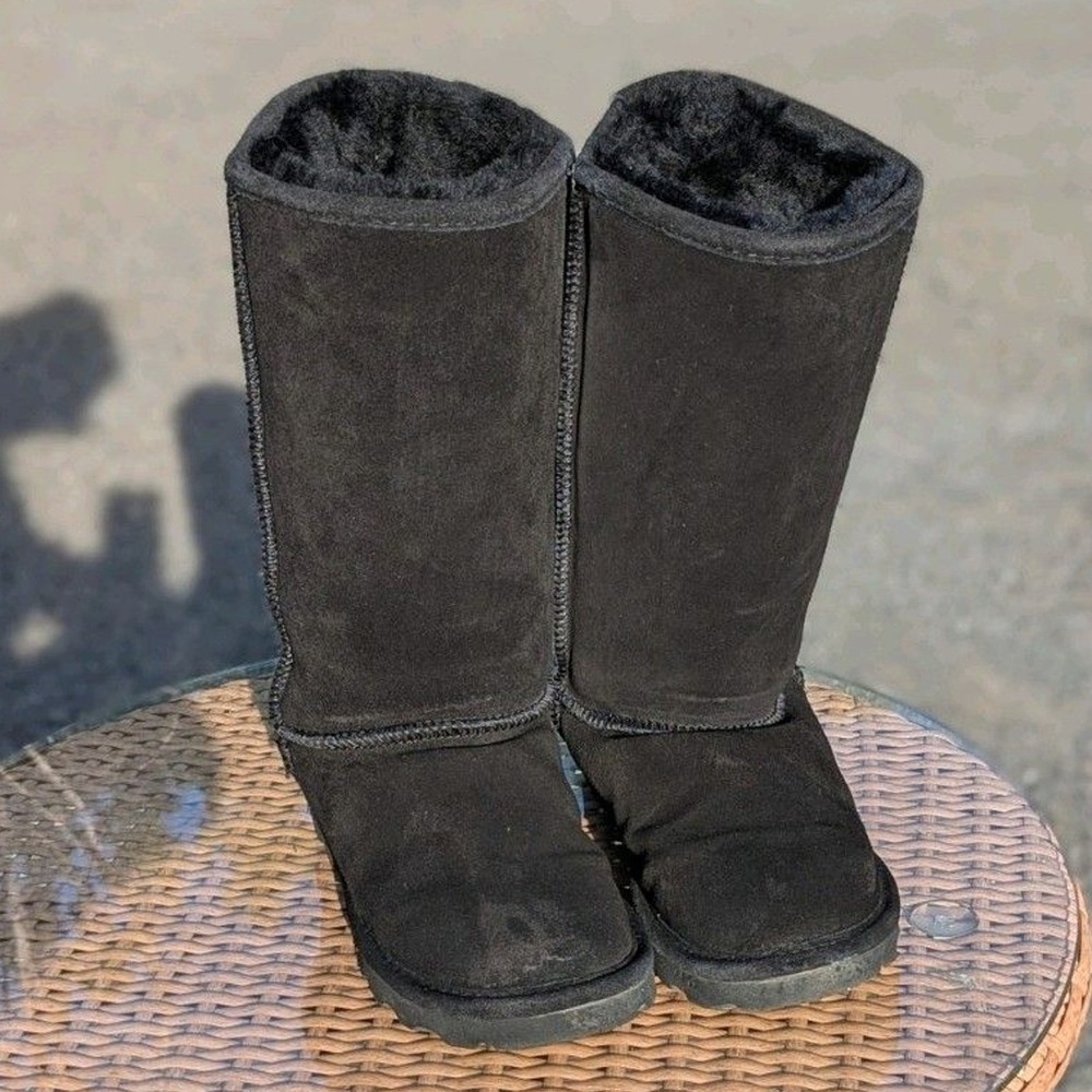 Cozy Winter Bear paw Elle Tall Sheepskin Suede Boots Black Women's Size 7